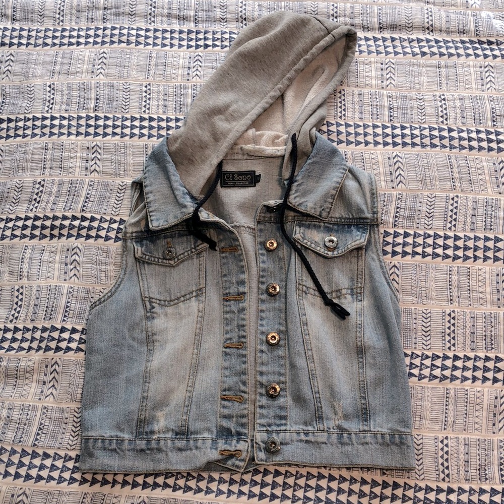 Cropped denim vest